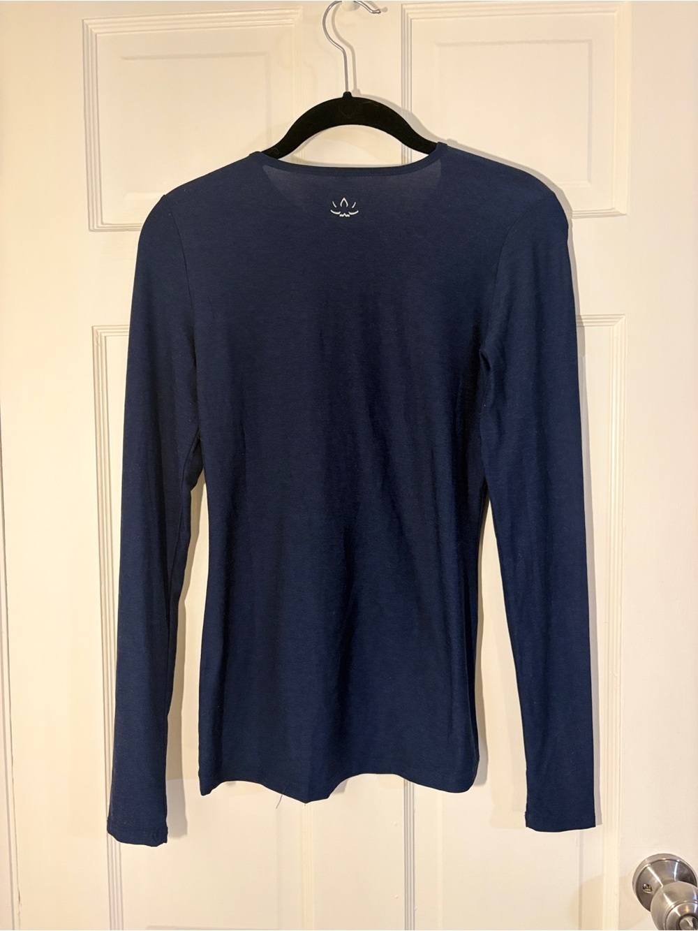 Beyond Yoga Featherweight Classic Crew Pullover - Navy - Size Small - Picture 4 of 5